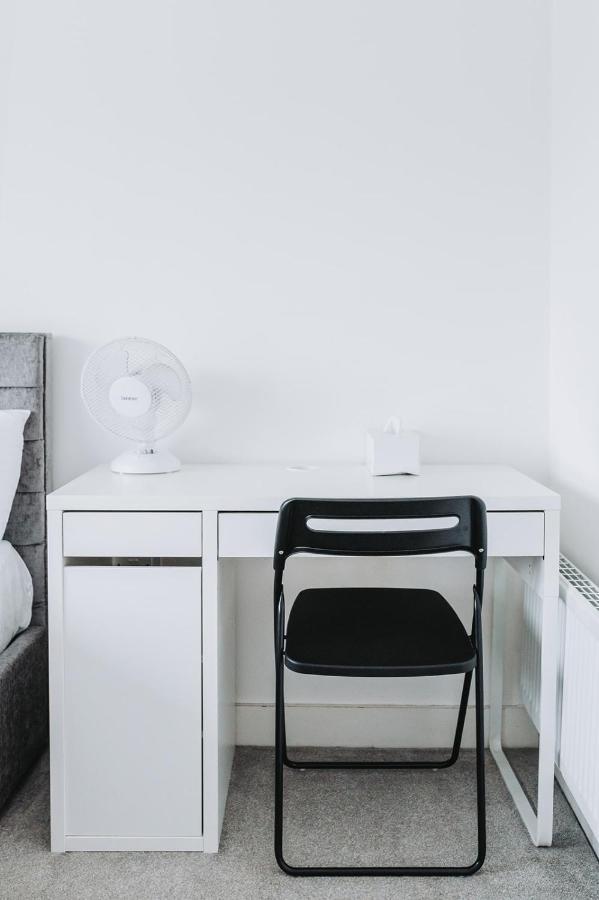 Апартаменты Deluxe 2 Bed Flat In Patchway Near Aztec West And Cribbs Causeway Бристоль Экстерьер фото