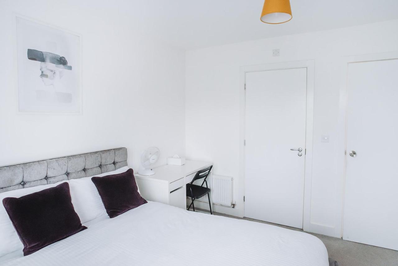 Апартаменты Deluxe 2 Bed Flat In Patchway Near Aztec West And Cribbs Causeway Бристоль Экстерьер фото